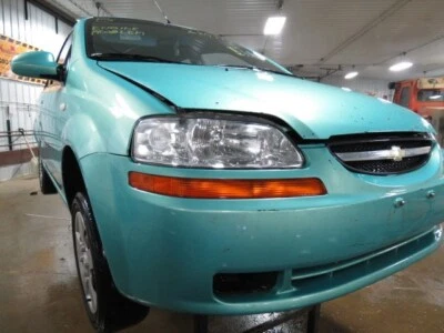 Used Right Tail Light Assembly fits: 2005 Chevrolet Aveo Htbk Right Grade C - Image 1 of 4