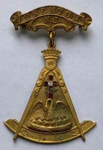 Vtg TRENTON N.J. INRI MASONIC MEDAL - Rose Cross w/Bird - W&H Co. - Picture 1 of 4