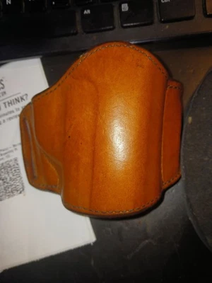 Bianchi Model 105 Minimalist Belt Slide Holster Size Rh 1911 Vintage Leather - Image 1 of 2