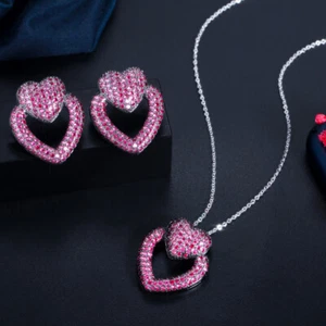 Romantische Rose Rot Doppel Herz CZ Halskette Ohrringe Damen Modeschmuck Set - Bild 1 von 19