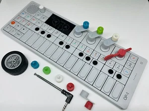 Teenage Engineering OP-1 "the other" accessory kit (Grey crank + RED Bend) - Bild 1 von 2