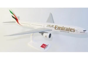 PPC Emirates Boeing 777-300ER A6-EGH Desk Top Display 1:200 Model AV Airplane - Picture 1 of 9