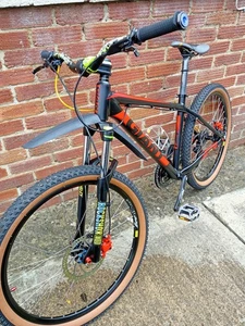 mens Giant downhill mountain bike - Picture 1 of 13