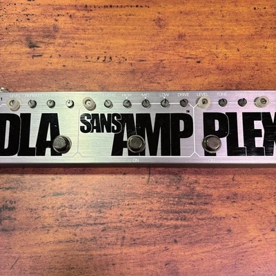 Tech21 Fly Rig 5 Multi Effect Pedal with Adapter Used from Japan - Image 1 of 4