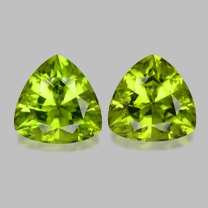 3.30cts Fantastique Trilliant Coupe Naturel Vert Péridot Paire Vidéo En - Picture 1 of 1