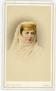 CDV Photo 1870 - Hand tinted REUTLINGER actrice Marie Rozé timbre PUB PATTI - Picture 1 of 2