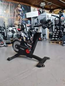 Life Fitness Ic7 Spinning Bike WITH MONITOR Commercial Gym Equipment - Picture 1 of 17
