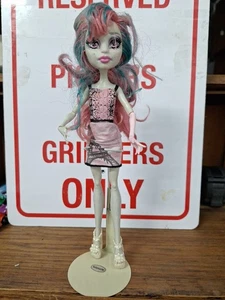 Muñeca Monster High Rochelle Goyle Scaris City Frights. Usado  - Imagen 1 de 7
