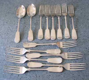 12 MESA DE VIOLÍN Y TENEDORES DE POSTRE CHAPADOS EN PLATA EP VINTAGE + 2 CUCHARAS FRESA - Imagen 1 de 10