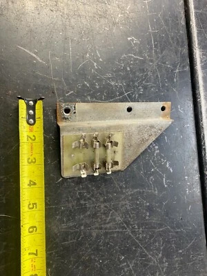 Bloque de fusibles Grasshopper 1822 #603140 Foto 1 de 4