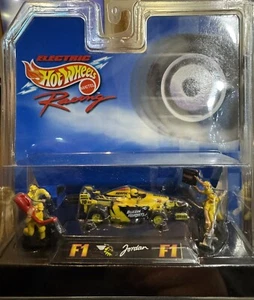 TYCO/Mattel 440x2 Jordan BUZZIN HORNETS #10 F1 Car w/Crew Yl/Blk Case Fresh NOS - Picture 1 of 3