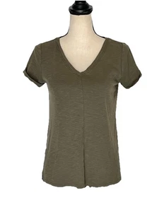 J. JILL Pima Kurzarm T-Shirt mit V-Ausschnitt Größe Petite Small olivgrün - Bild 1 von 9