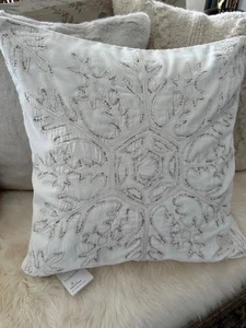 Pottery Barn Eira Snowflake Pillow Cover 20" Ivory Winter White Christmas NEW - Picture 1 of 4