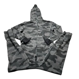 Mono ONEPIECE Gris Camuflaje Una Pieza Cremallera Completa Con Capucha Unisex Talla Pequeña - Imagen 1 de 8