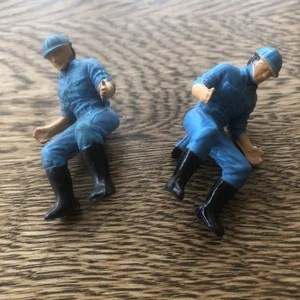 1970s Vintage Britains Farm Toys Drivers in Blue Plastic with Hard Hat - Picture 1 of 3