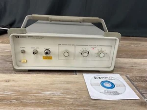 HP 85640A RF Tracking Generator 300 kHz-2.9 GHz w/ CD Manual, FREE SHIPPING - Picture 1 of 11