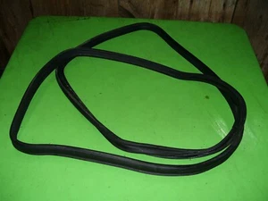 02 Mercedes C240 Rear Trunk WEATHER SEAL Gasket Rubber OEM - Picture 1 of 2