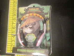 Auriculares estéreo Kung Fu Panda 3 de eKids (#KF- 140.EXv6) - Imagen 1 de 6