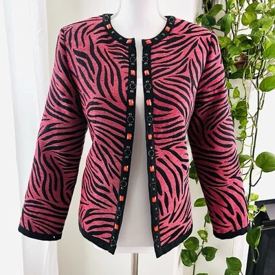 Chaqueta Blazer Alfred Dunner Petite Rosa y Negro Animal Rayas Cuentas Abierta Talla L Foto 1 de 4