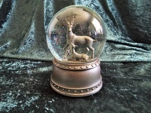Deer Buck Doe Stag Musical Music Snowglobe Holiday We Wish You Merry Christmas - Picture 1 of 6