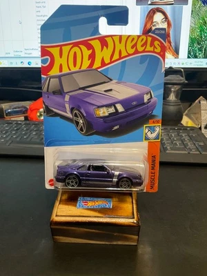 Hot Wheels Muscle Mania 2022 Mustang SVO 84 #221 Foto 1 de 4