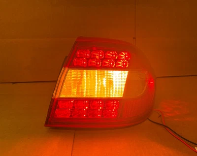 Luz trasera del lado derecho del pasajero Lincoln Zephr MKZ 2006-2009 OEM Foto 1 de 4