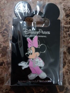 2015 Disney Minnie Mouse Nurse Pin With Packing NIP - Picture 1 of 1