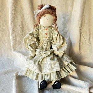 Muñeca de trapo de tela hecha a mano 27” largo vestido con volantes falda pantalones hilo pelo - Imagen 1 de 13
