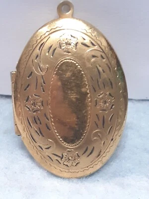 DE COLECCIÓN ~ ELEGANTE ~ GRABADO ART DECO OVALADO ~ 1/20 MEDALLÓN RELLENO DE ORO 10K (j) Foto 1 de 4