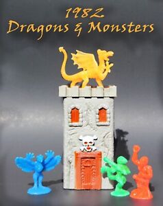 DRAGONS N MONSTERS, 1982, lot of 5 (4 figures + castle) Arco, made in Hong Kong