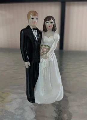 Фарфоровый невесты жениха торт Топпер 4» высокий, жених черный смокинг, невеста белое платье  - Изображение 1 из 3