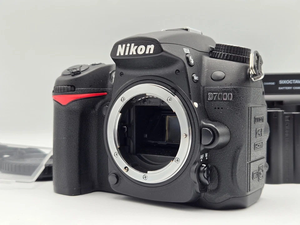 [N.MINT / 11k shots] Nikon D7000 16.2MP Digital SLR Camera Body From Japan - Image 1 of 4