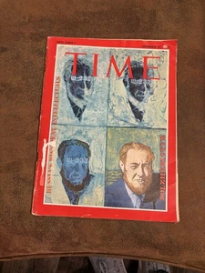 Time Magazine September 27 1968 Vol. 92 No. 13 Novelist Aleksandr Solzhenitsyn - Picture 1 of 2
