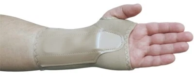 Soporte de muñeca de neopreno LTGPRO férula túnel carpiano esguince tensión artritis Foto 1 de 4