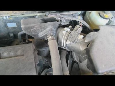 Used Air Cleaner Assembly fits: 2015 Toyota Rav4 4 cylinder 2ARFE engine Grade A - Image 1 of 4