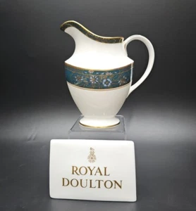Royal Doulton Bone China CARLYLE 10oz Creamer MINT - Picture 1 of 5