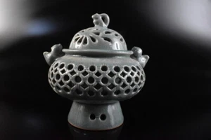 F4410: Korean Goryeo celadon pattern Watermarks sculpture INCENSE BURNER , auto - Picture 1 of 10