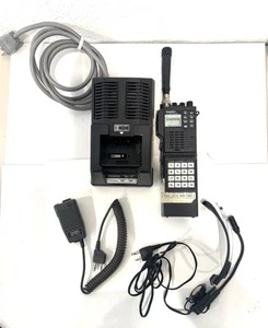 YAESU FT-23R FM Transceiver Walkie Talkie 140/164MHz 2m W/ Charger Microphone - Picture 1 of 12