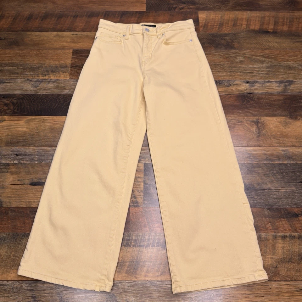 Pantalones de mezclilla cortos Banana Republic de pierna ancha para mujer 26/2 cítricos pálidos tiro alto elásticos Foto 1 de 4