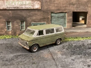 1971 Chevy Van Rusty Weathered Custom 1/64 Diecast M2 Machines Barn Find - Picture 1 of 14