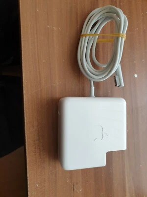 Netzteil Original Apple MagSafe Power Adapter 85W A1222 für Macbook Pro 15" 17"  - Bild 1 von 3
