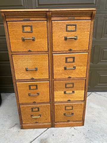 Antique Oak File Cabinet 8 drawer Yawman & Erbe Quarter-sawn Oak Circa 1900's Cover