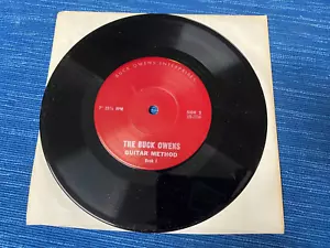Vintage The Buck Owens Guitar Method Vinyl Record 7" Bakersfield Sound 13B - Imagen 1 de 2