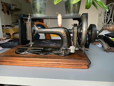 ANTIQUE WERTHEIM SUPERBA Fiddle Base Hand Crank Sewing Machine Mother Of Pearl • 61.37€