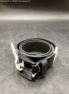 Cinturón básico negro con hebilla Guess para hombre Foto 1 de 4