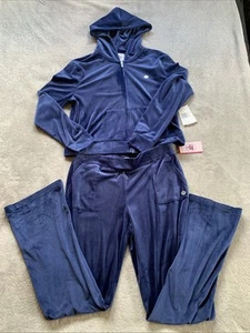 Nuevo con etiquetas Conjunto de 2 piezas de chándal Juicy Couture para mujer con capucha (grande) + pantalones (mediano) - Imagen 1 de 23