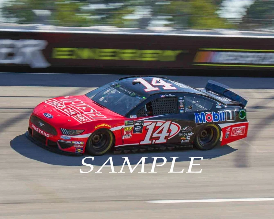 FOTO BRILLANTE CLINT BOWYER #14 MOBIL 1 / RUSH FORD CARRERAS EN PISTA 8X10 #5Q Foto 1 de 1