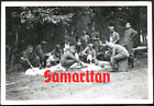 I5/2 WW2 ORIGINAL PHOTO OF GERMAN WEHRMACHT SOLDIERS PLUCKING CHICKENS
