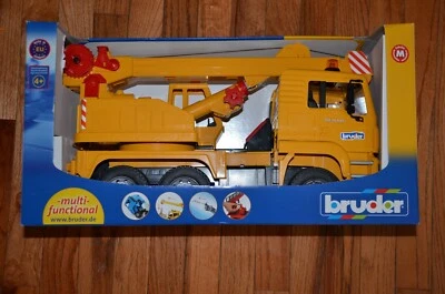 BRUDER MAN TGA CRANE TRUCK 4500 (2754) - Pre-Owned - Image 1 of 4