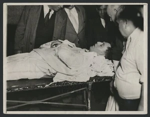 1935 "El cuerpo de Dutch Schultz", famoso gángster foto de colección - Imagen 1 de 2